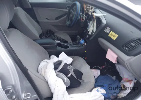 2014 Kia Optima Lx from USA, damaged, VIN 5XXGM4A73EG306184